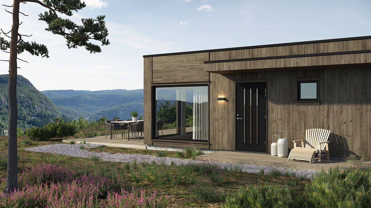 Trehus med sort ytterdør med glassfelt fra Gilje for ytterdør inspirasjon.