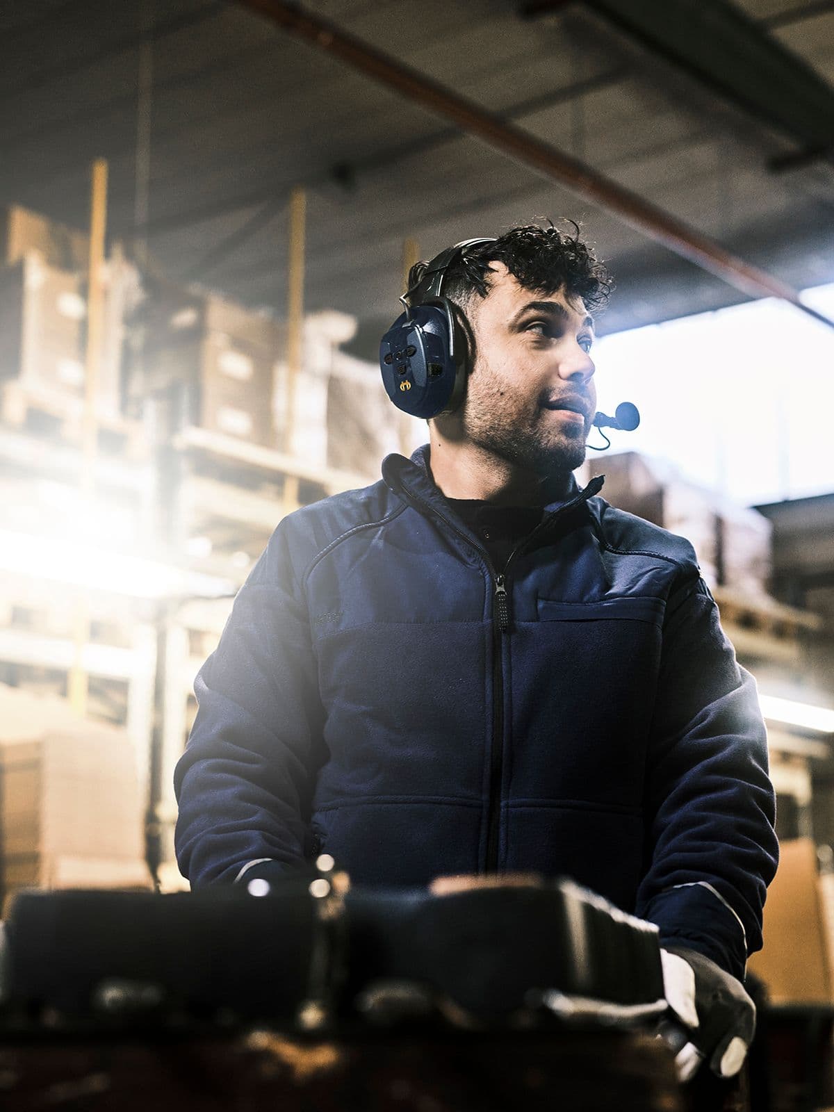 Mann med hørselvernet Hellberg Xstream MP